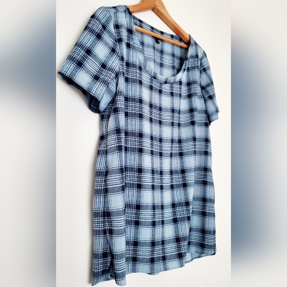 Banana Republic blue plaid blouse - Picture 2 of 4